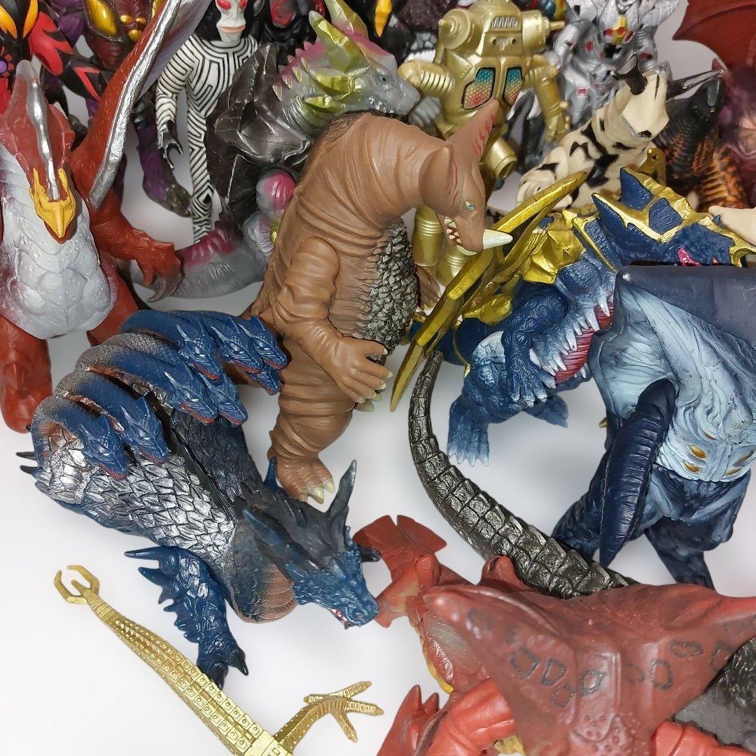 ウルトラマン　旧ウルトラ怪獣まとめ売り　キングギドラ、モゲラ他 当時物ソフビ