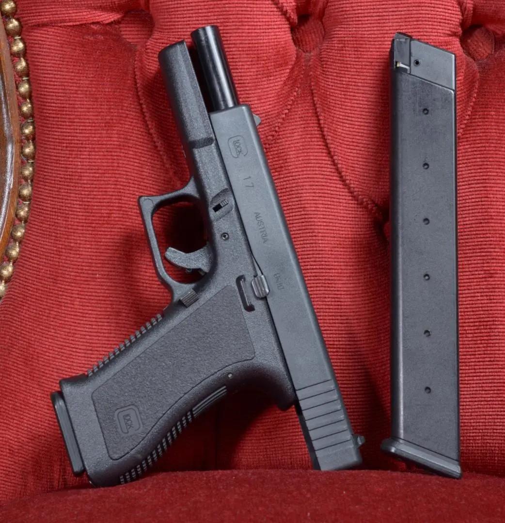 絶版MGC グロック17サイドラー(ガスブローバック)セット