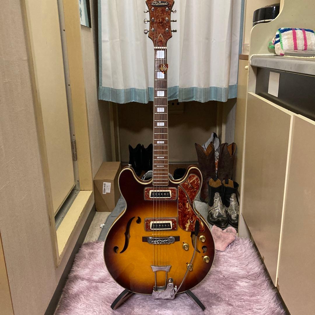 ARIA Daiamonds 1202T セミアコ