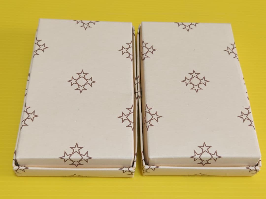 オジャガデザイン おそ松さん WORLD WIDE LOVEキーホルダー