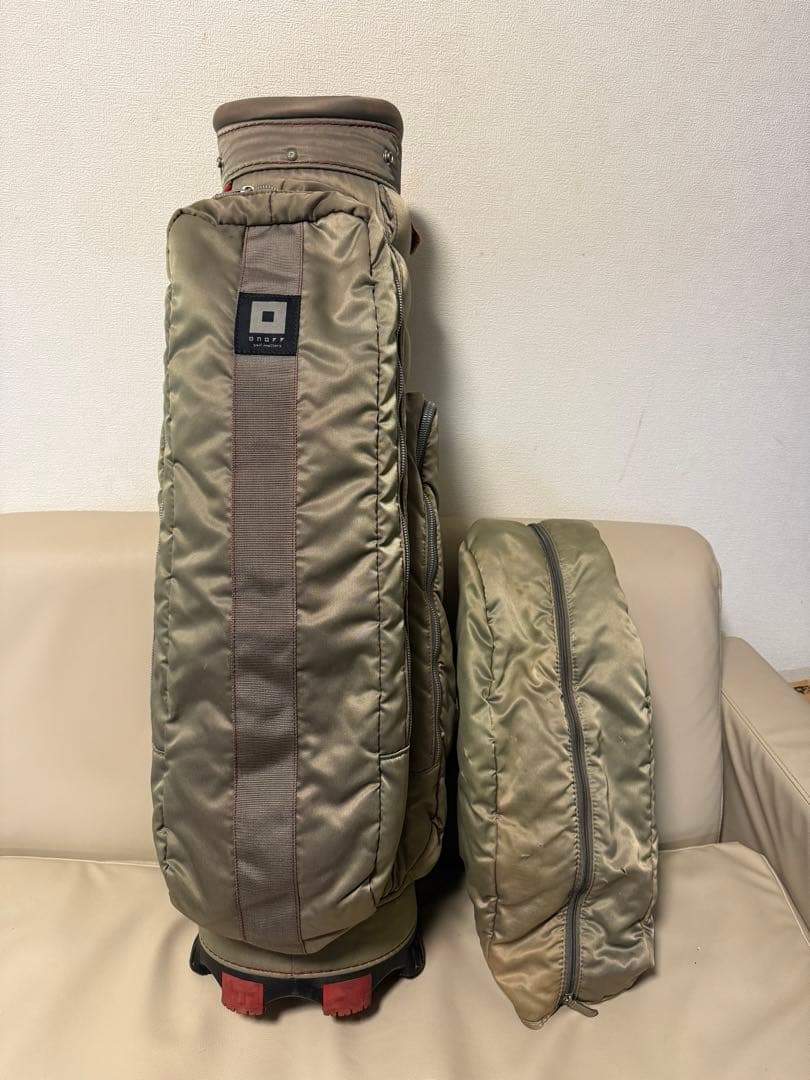 【送料込み】大人気完売品　廃盤希少　オノフ　ONOFF キャディバッグ