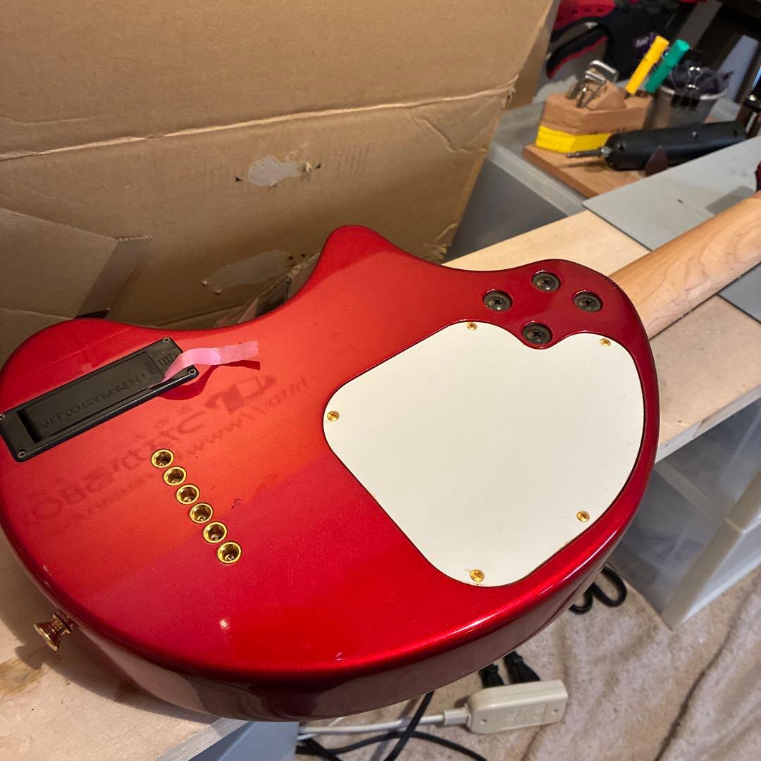 Fernandes zo-3 Cレッド