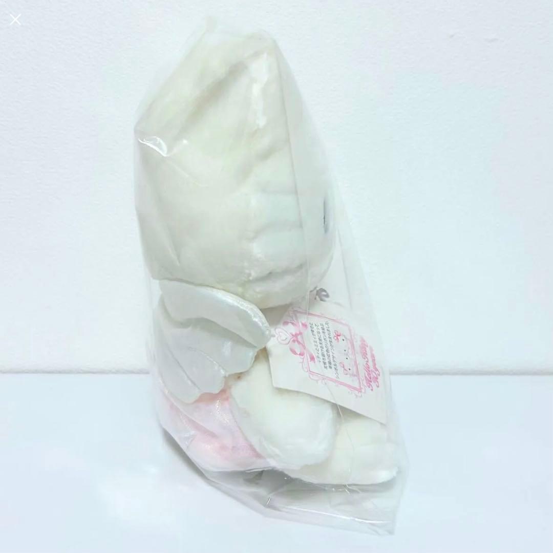 希少品 ハローキティ 30周年記念 ぬいぐるみ　エンジェルキティ タグ付き