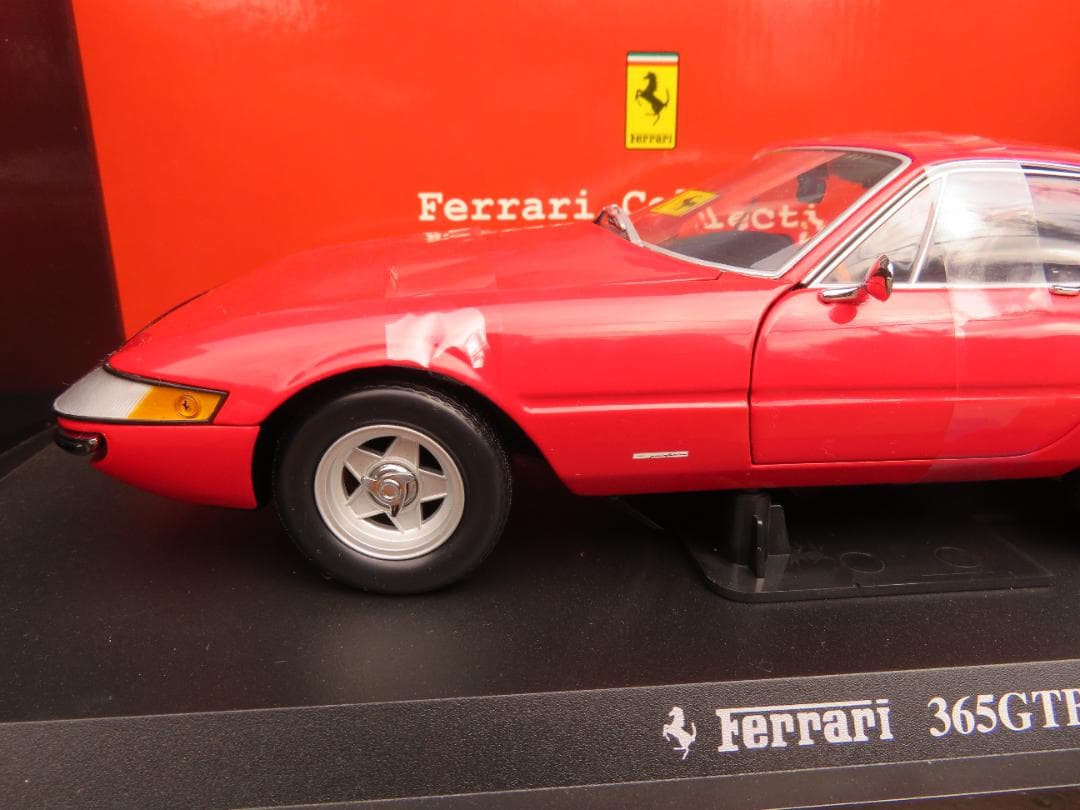 京商　1/18　フェラーリ365GTB4（デイトナ）