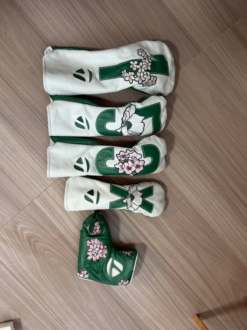 テーラーメイド　マスターズキャディバッグ