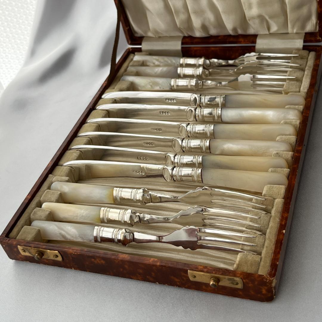 【英国】【白蝶貝】デザート / フルーツセット 12本 マザーオブパール ケース