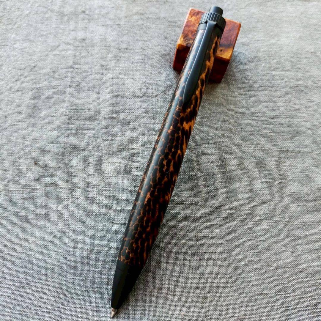 クジャクヤシ　ハンドメイド　木軸ボールペン　G2　天然木　ブラック