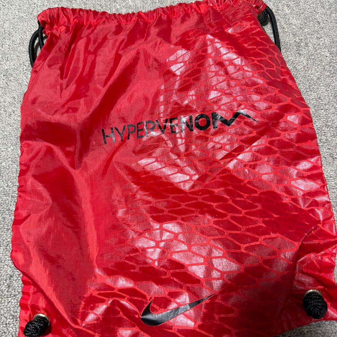 サッカースパイクナイキハイパーヴェノム