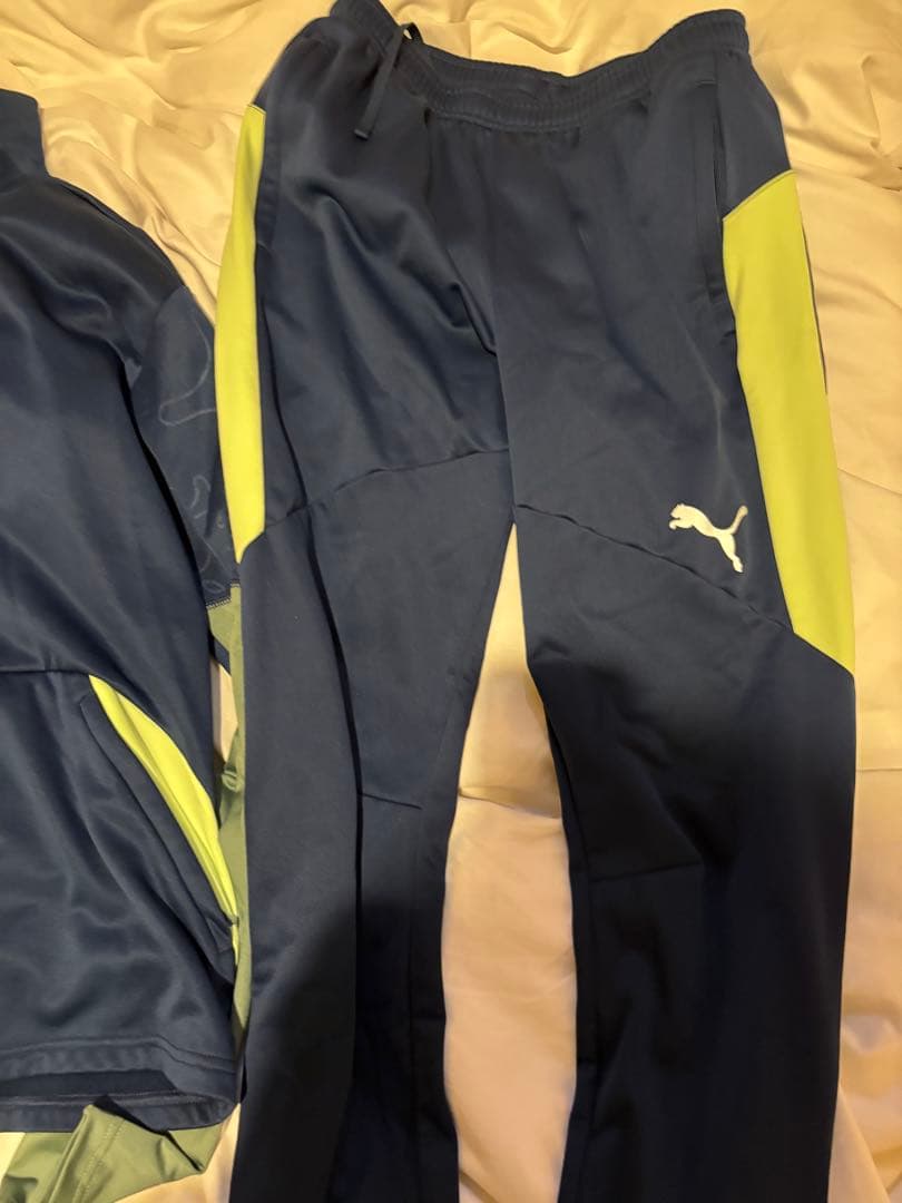 プーマ　トレーニングジャージセットアップ　3着