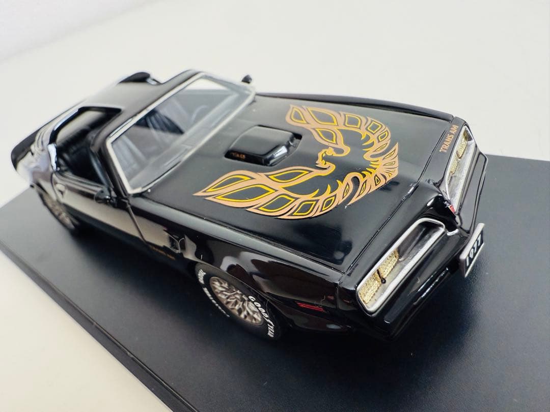 AW/'77 Pontiacポンティアック TransAmトランザム 1/43