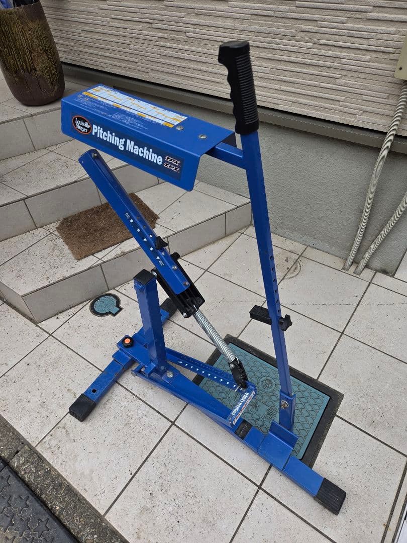 なご　ルイスビルスラッガーアルティメットピッチングマシン