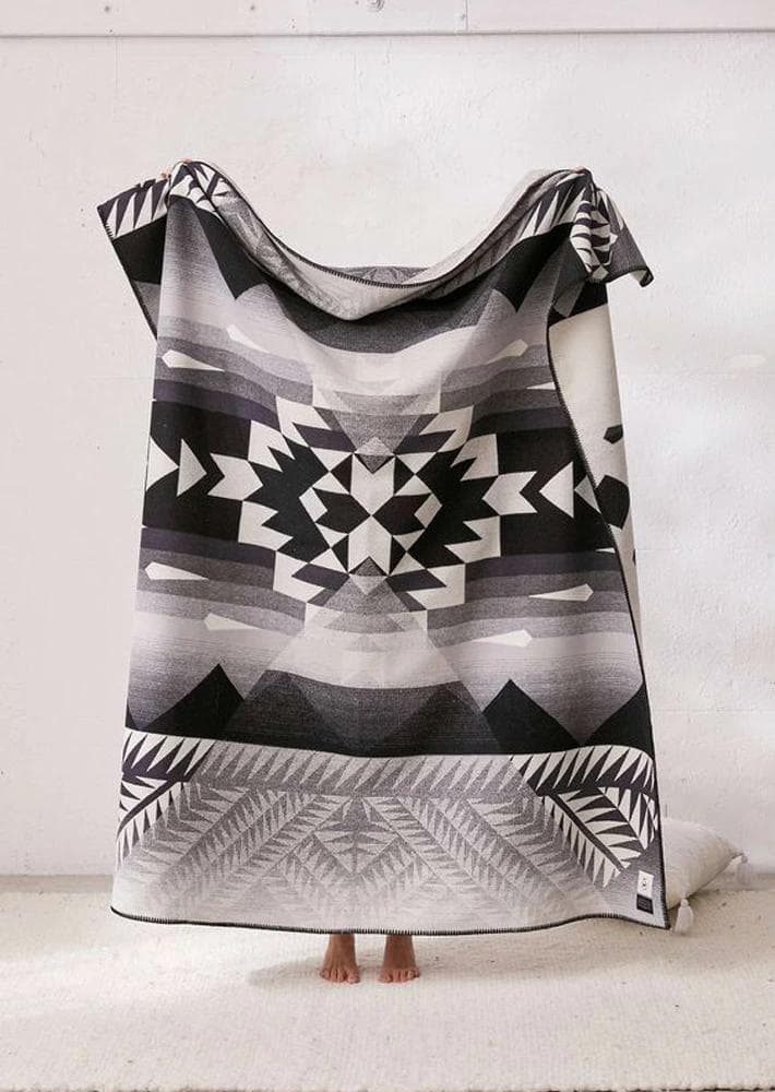 新品未使用 ペンドルトン ナイキ ブランケット USA製 希少 ひざ掛け 毛布