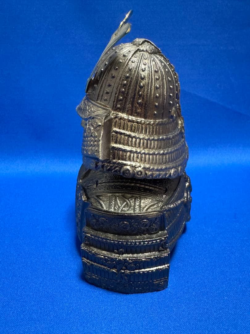 【貴重】ニッカウィスキー ボトルキャップ　カバー　 G&G 白 戦国武将 鎧兜