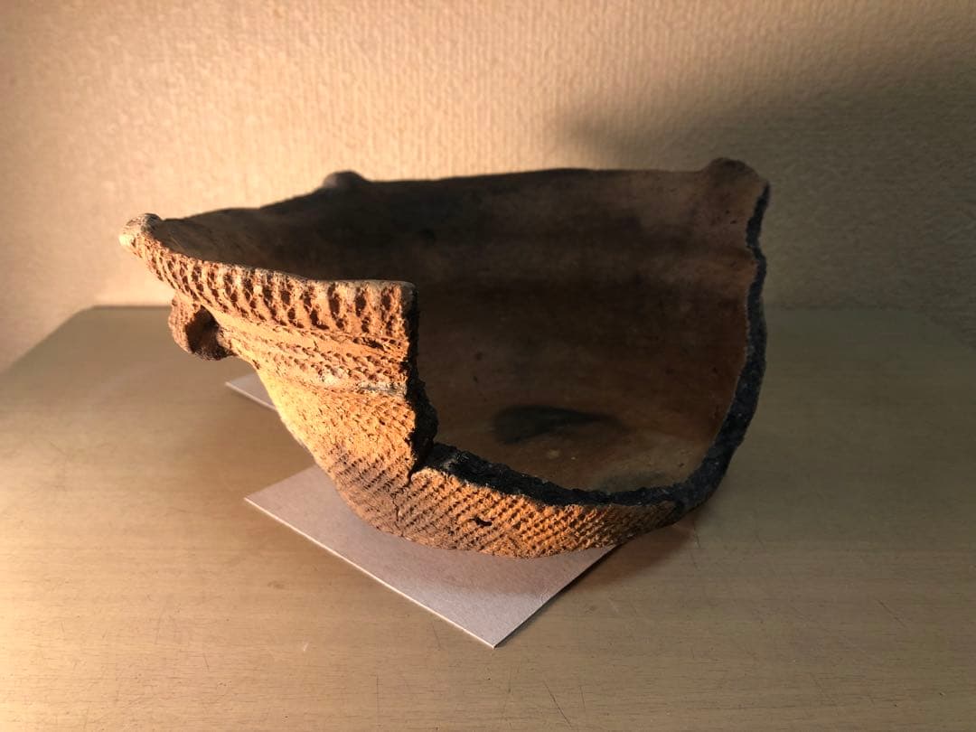「縄文土器の欠片 No.525」です。