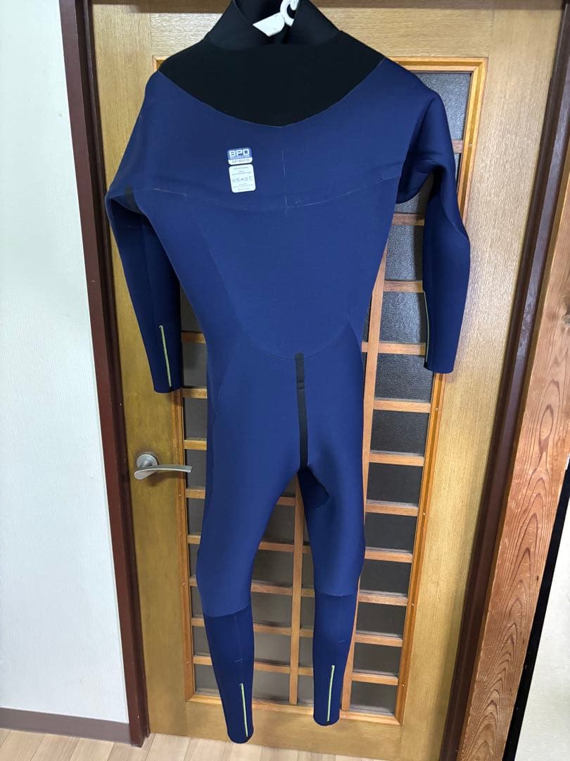 Bewet ジャージフルスーツ　Ｌサイズ　新品未使用