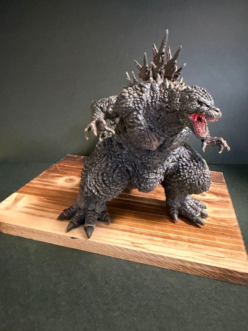 アオシマ　ゴジラ-1.0 全塗装　完成品
