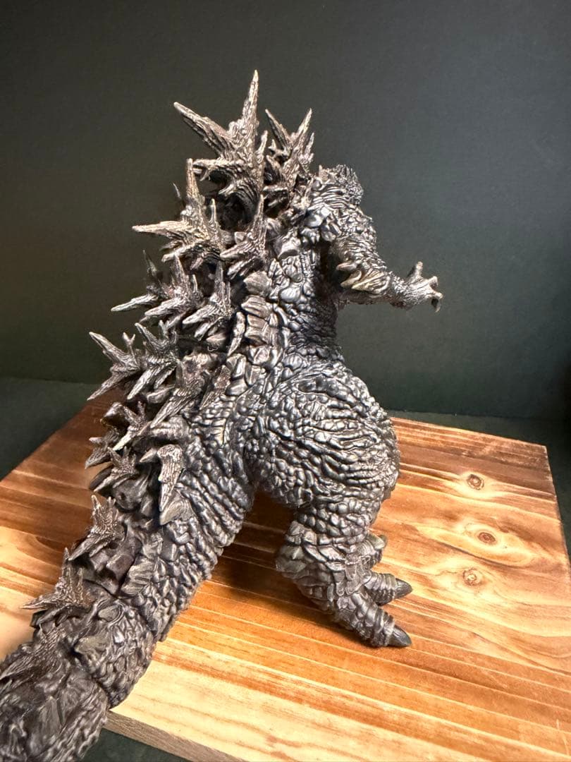 アオシマ　ゴジラ-1.0 全塗装　完成品