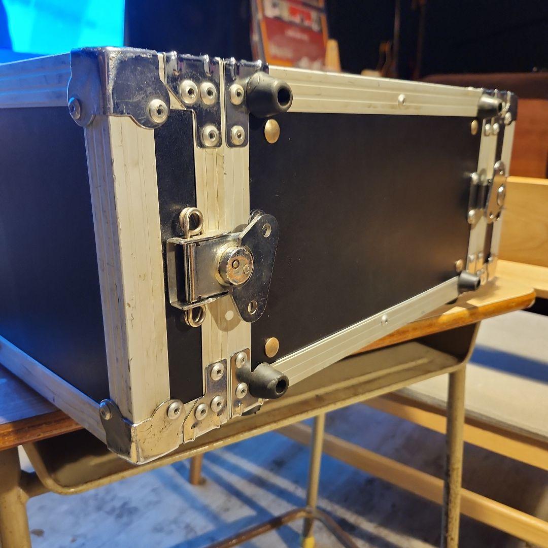 アルミ製 4U ラックケース スライド棚付き