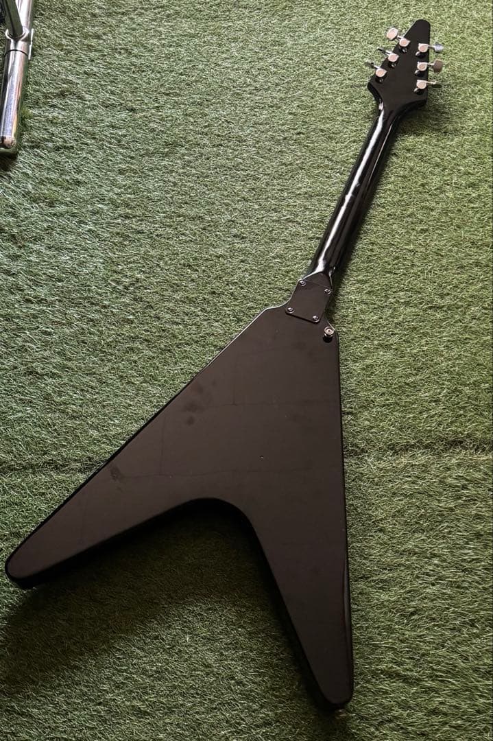 T*A様 メーカー不明　フライングV ブラック