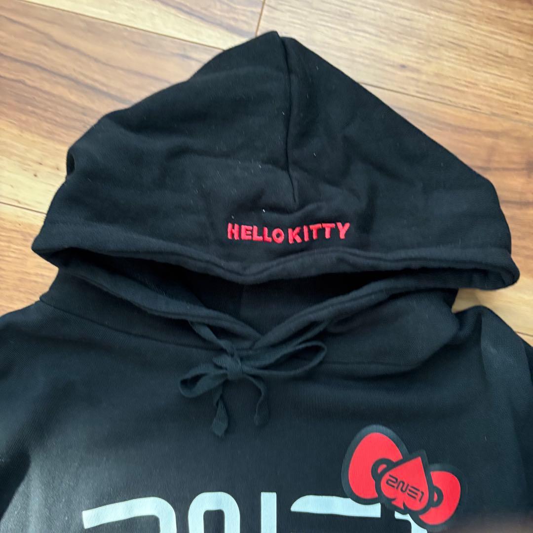 2NE1 ハローキティ コラボ フーディ パーカーブラックM