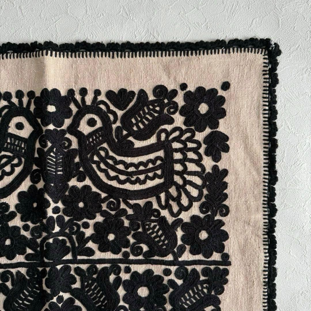 イーラーショシュ　手刺繍　鳥　植物　ピロケース