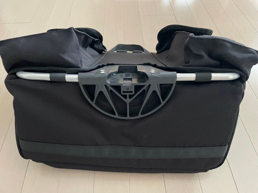 Brompton用 TWTOPSEロールトップTバッグ ブラック27.5ℓ