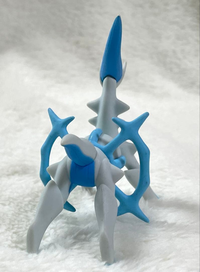 立体ポケモン図鑑　アルセウス　氷　フィギュア　ガチャ　レトロ