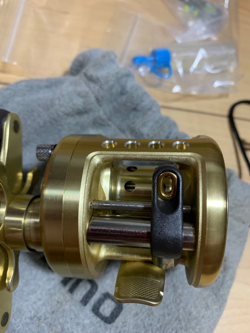 カルカッタ50XT美品　少々訳　箱つき　コンクエスト