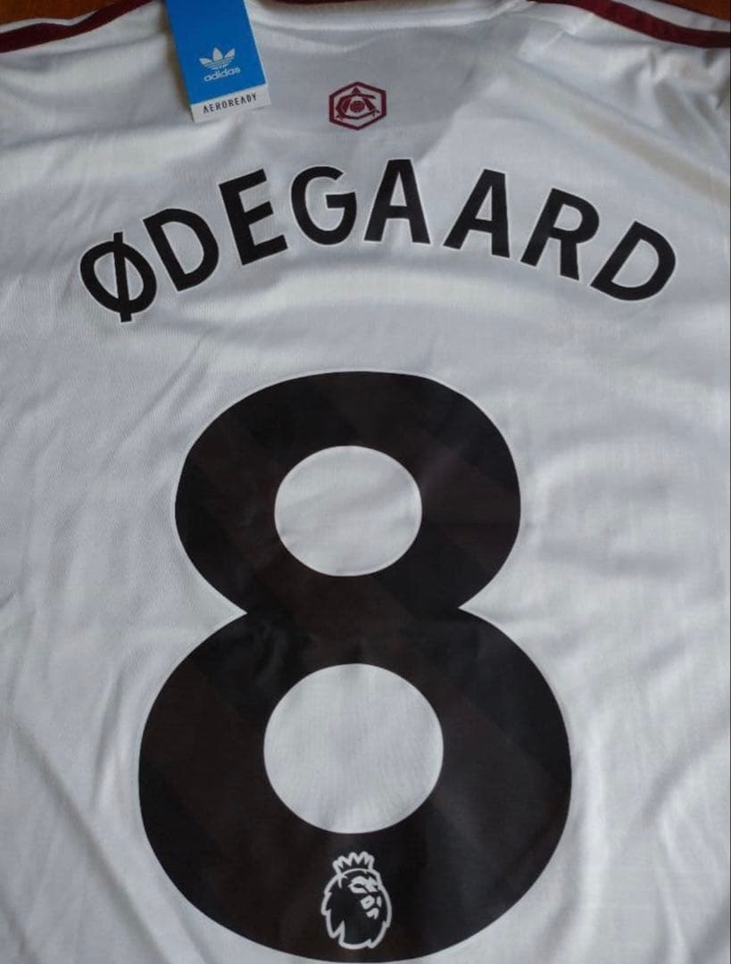 アーセナル ウーデゴール選手 ユニフォーム