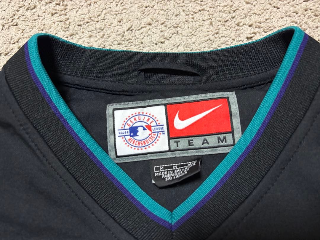 MLB NIKE ナイキ　ダイヤモンドバックス　ナイロンジャケット