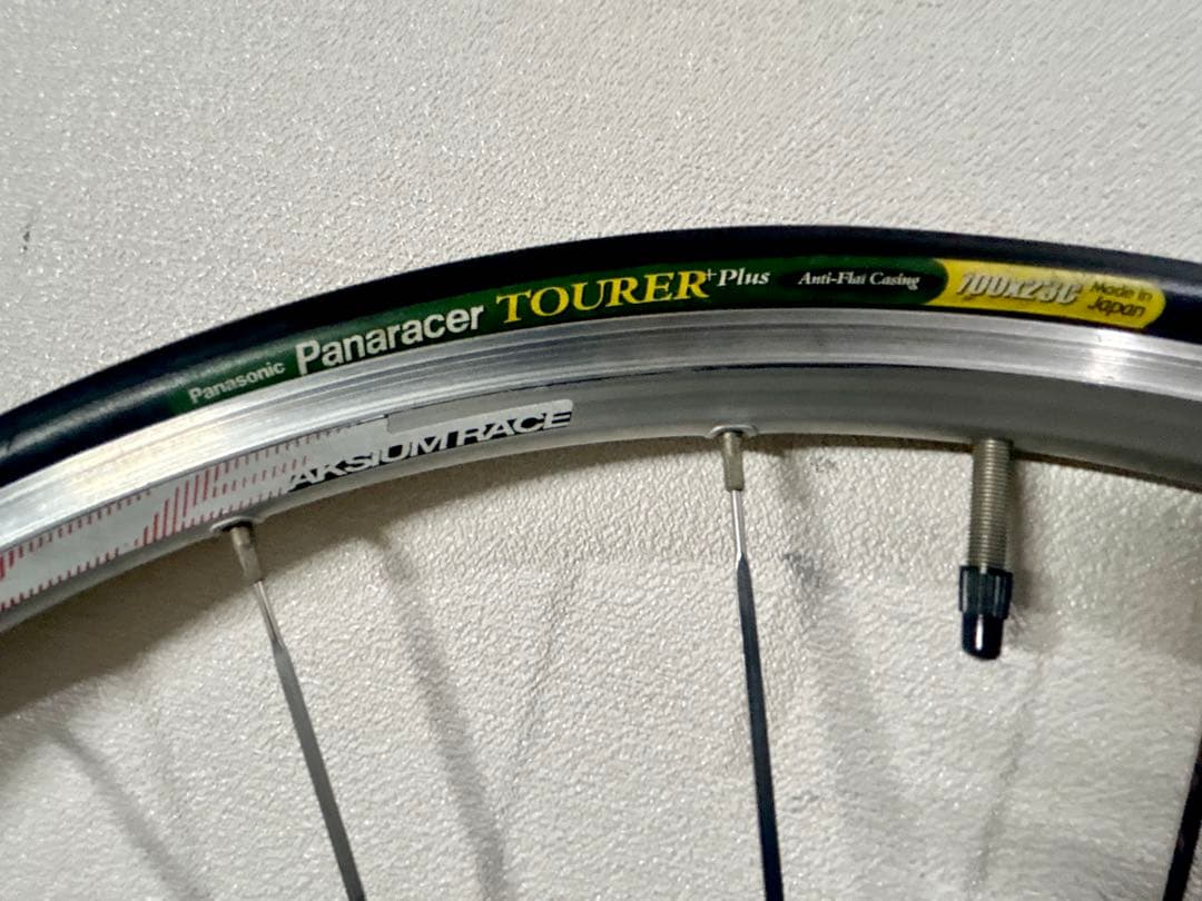 【Mavicマビック】AKSIUM RACE前輪＋日本製タイヤ重量1.14kg