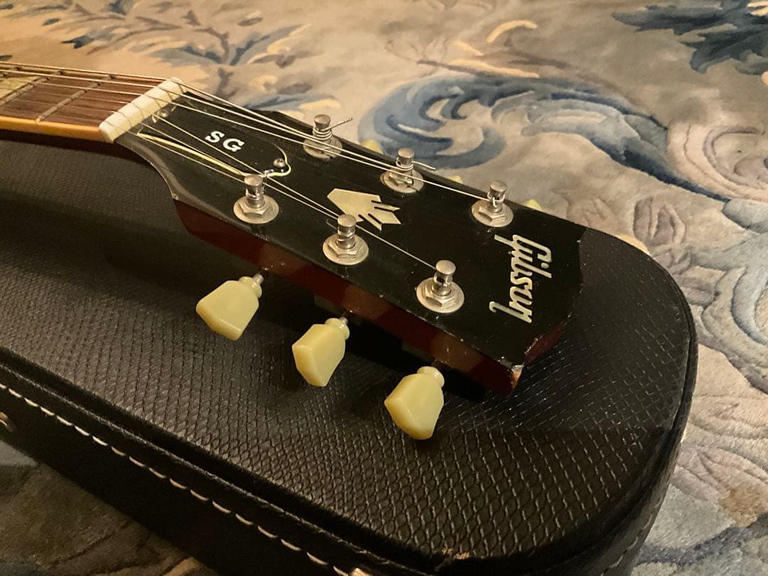 ソ*ラ様 Gibson SG Standard エレキギター 赤色 ハードケース