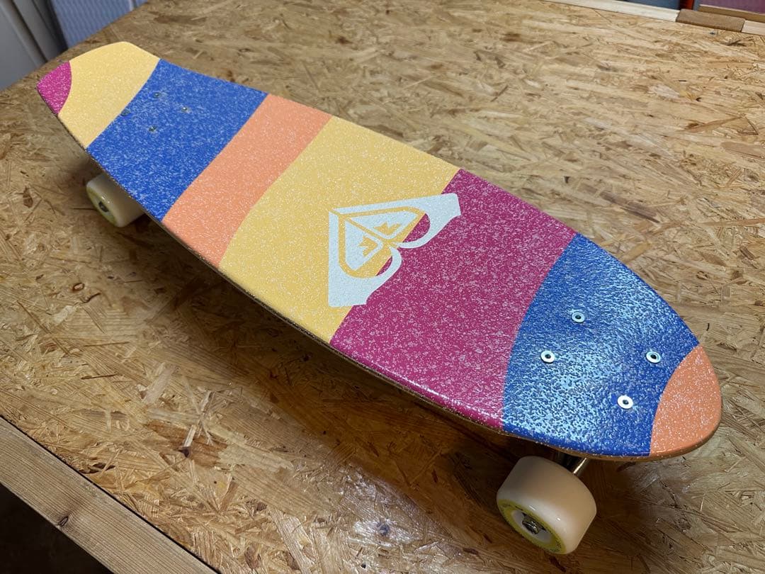 ROXY スケートボード 新品