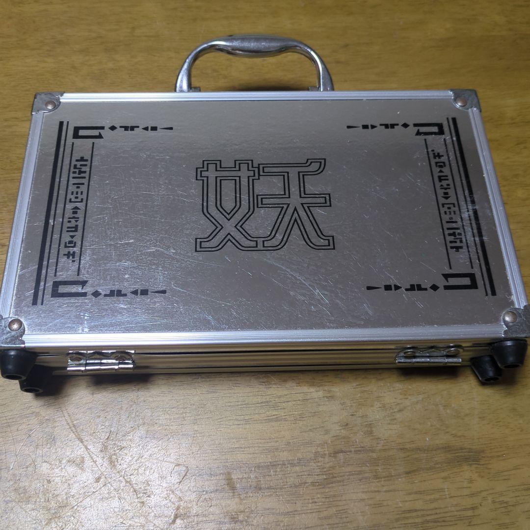 妖怪ウォッチアルミケースにいれたメダルセット