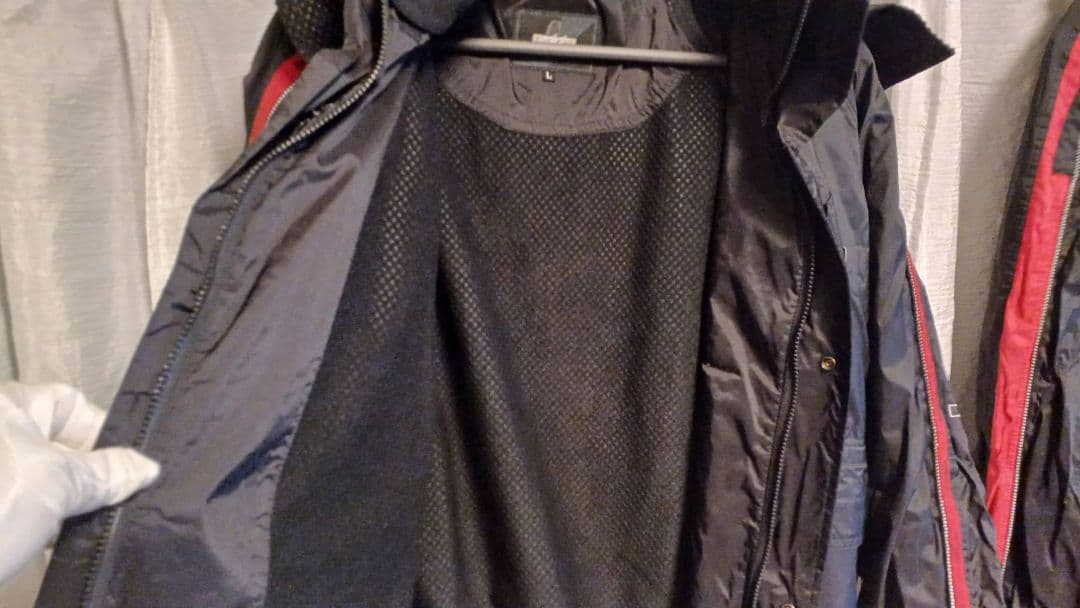 g*a様 がまかつ フィッシングスーツ(上下セット) 黒/赤 防寒服 Lサイズ