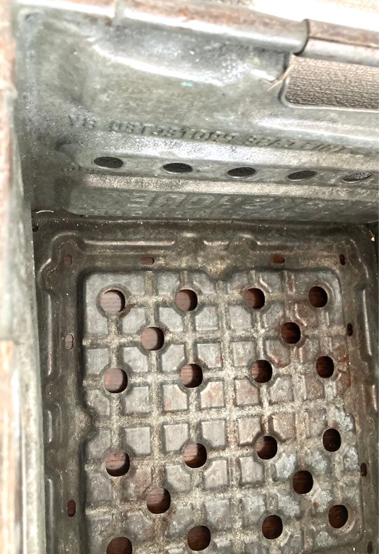 アメリカ　ヴィンテージ　金属製　ミルククレート