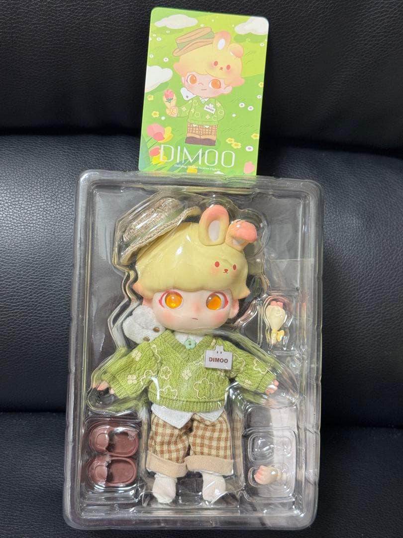 ぬいぐるみ DIMOO Holiday Rabbit Action Figure