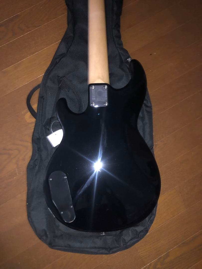 Yamaha Broad Bass 5弦ベース