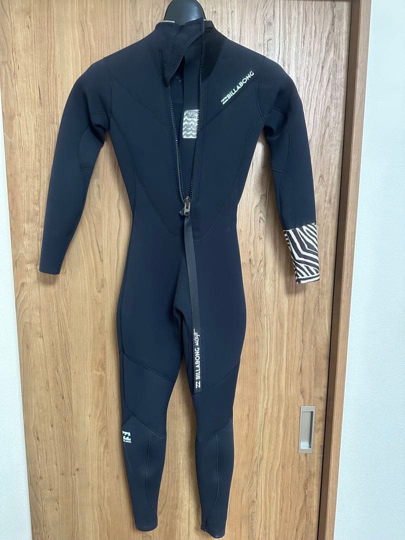 BILLABONG ウエットスーツ 3×2 Mサイズ　レディース
