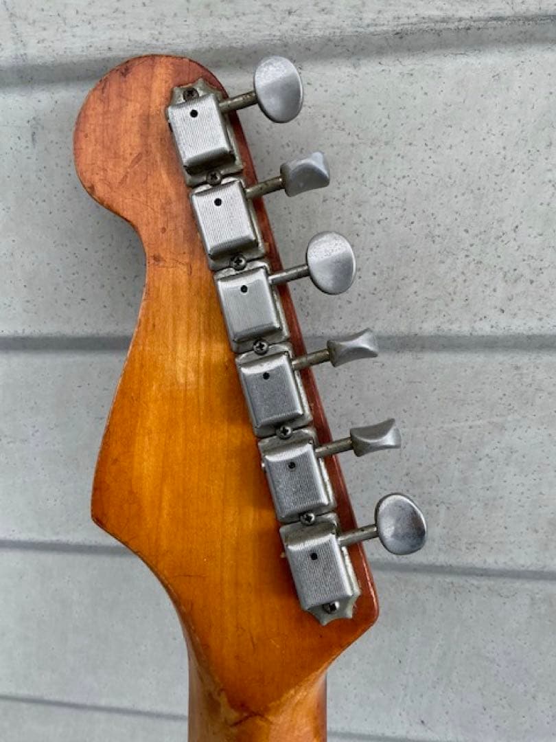 Fender  62型、ストラトキャスタージョージハリソンのロッキー仕様 超レア