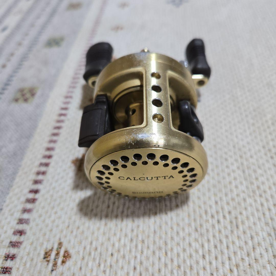 カルカッタ 101XT ベイトリール ゴールド