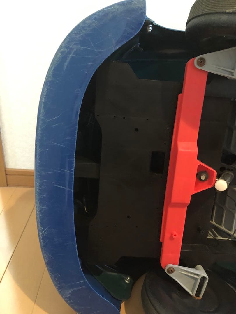 子供用足こぎペダル車NISSAN SKYLINE GT-R CALSONIC