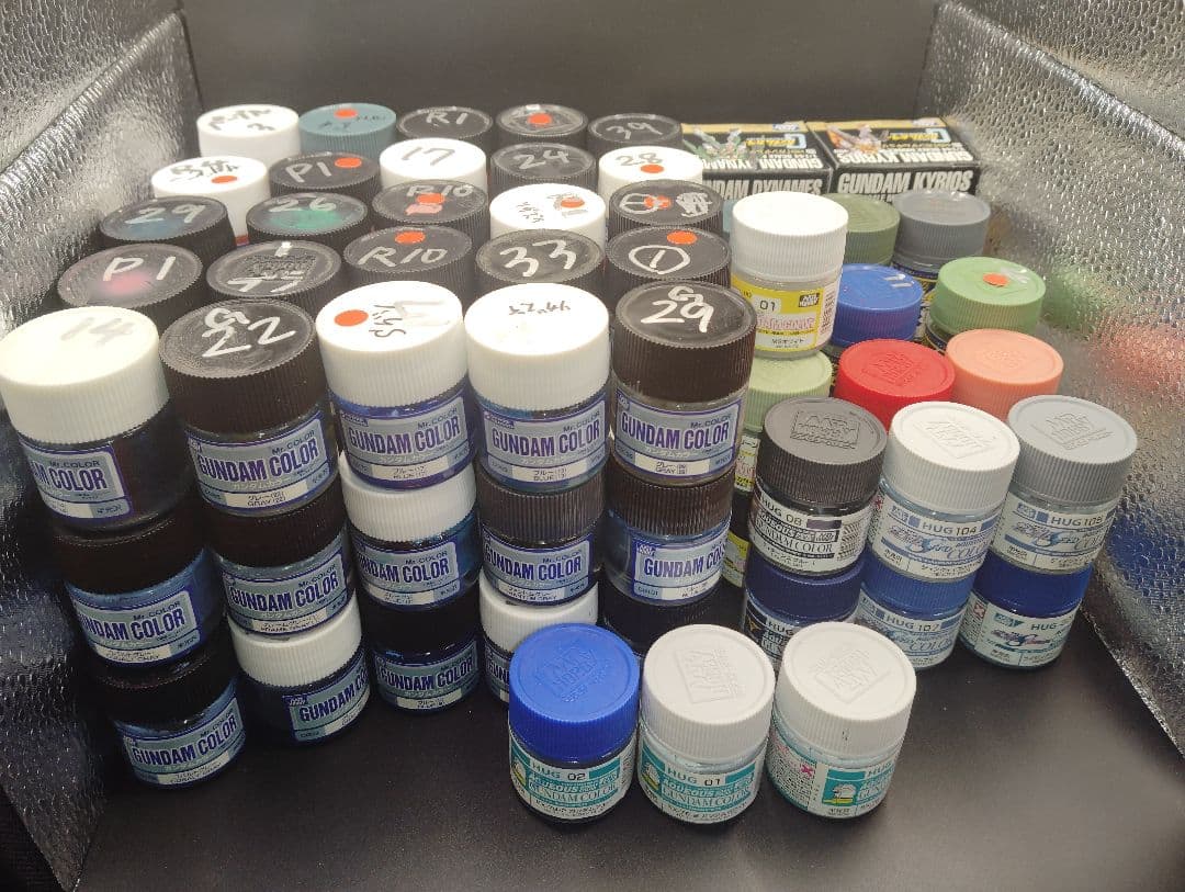 クレオス 　ガンダムカラー109個　ジャンク