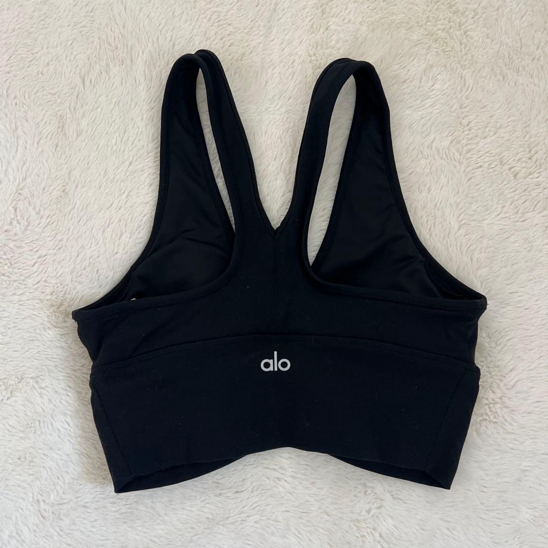 美品　alo yoga Wild Thing Bra xs ブラック