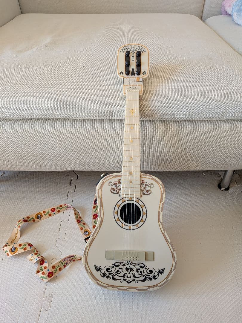 海外ディズニー　リメンバーミーCOCOギター　ポップコーン