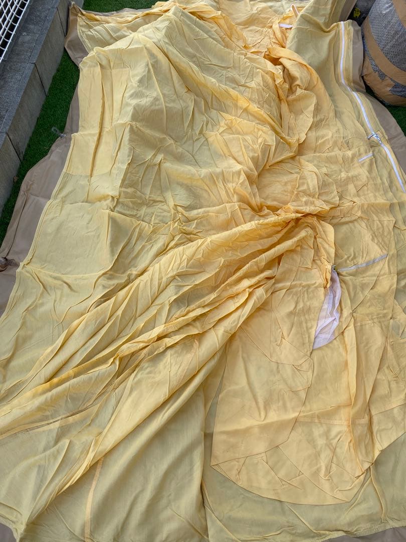 キャバノン　ナディア