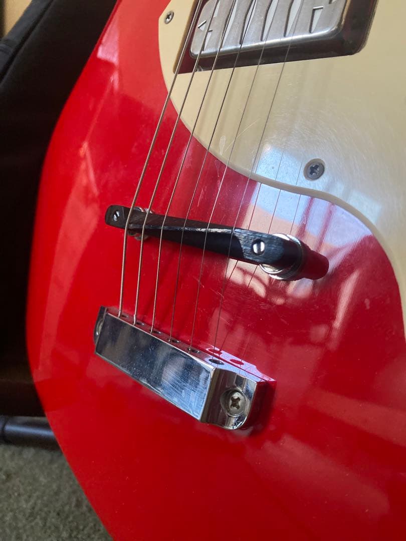 ギター Eastwood Guitars Airline Bobkat Red