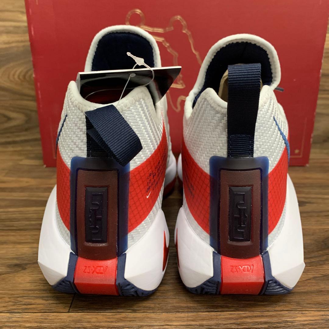 未使用 Nike LeBron Soldier 14 \"White/Red\"