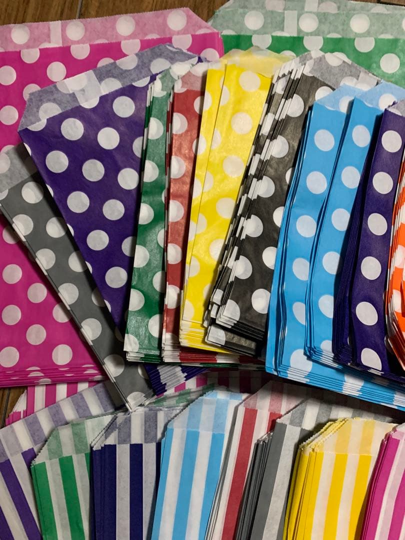 海外紙物　人気イギリス　キャンディ袋　カラフルセット　24種　超大量！2400枚