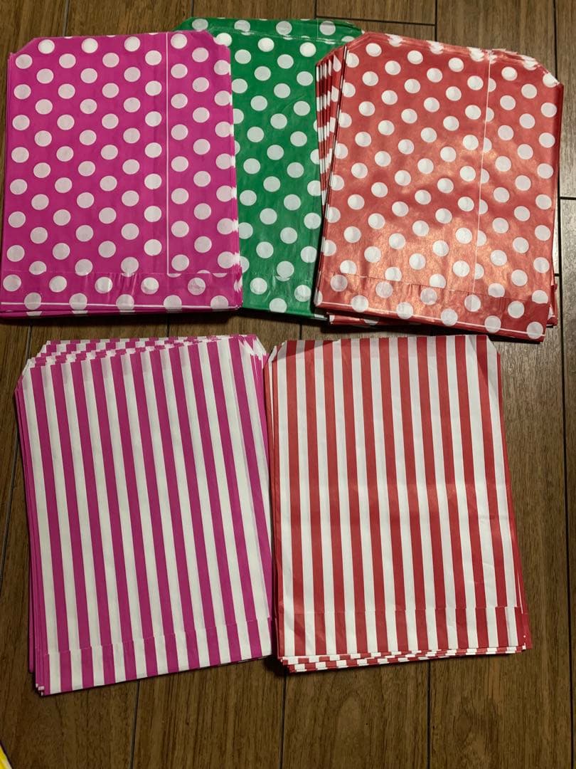 海外紙物　人気イギリス　キャンディ袋　カラフルセット　24種　超大量！2400枚